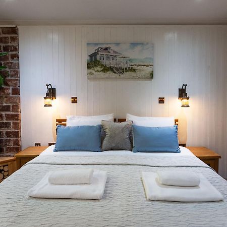Rockleigh Place Сейнт Остел Екстериор снимка