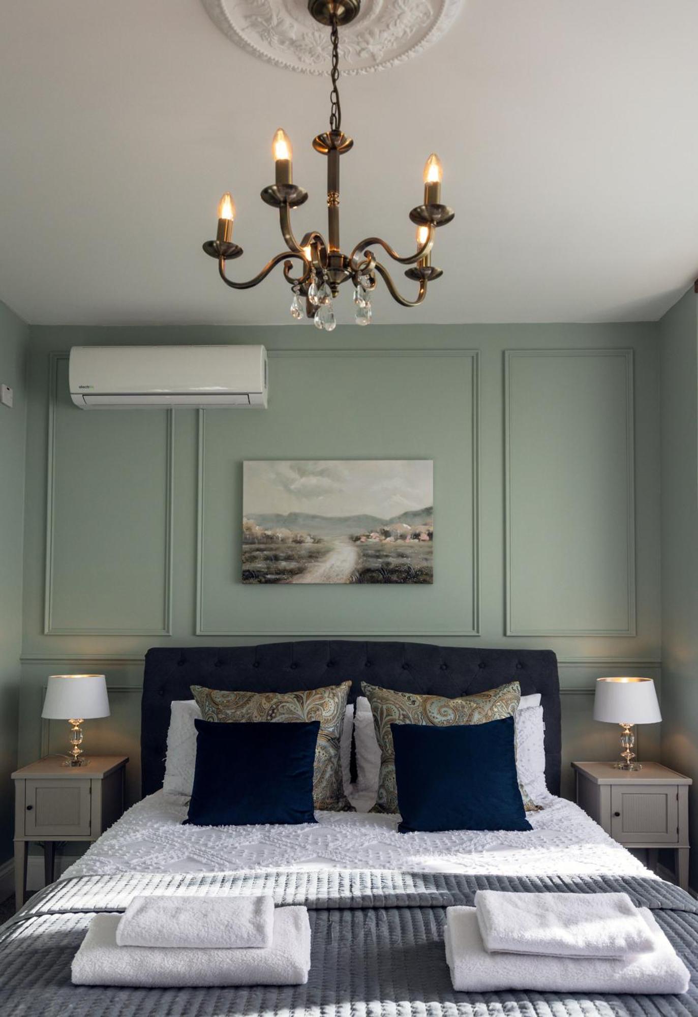 Rockleigh Place Сейнт Остел Стая снимка